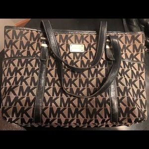 Michael Kors Signature Tote Purse